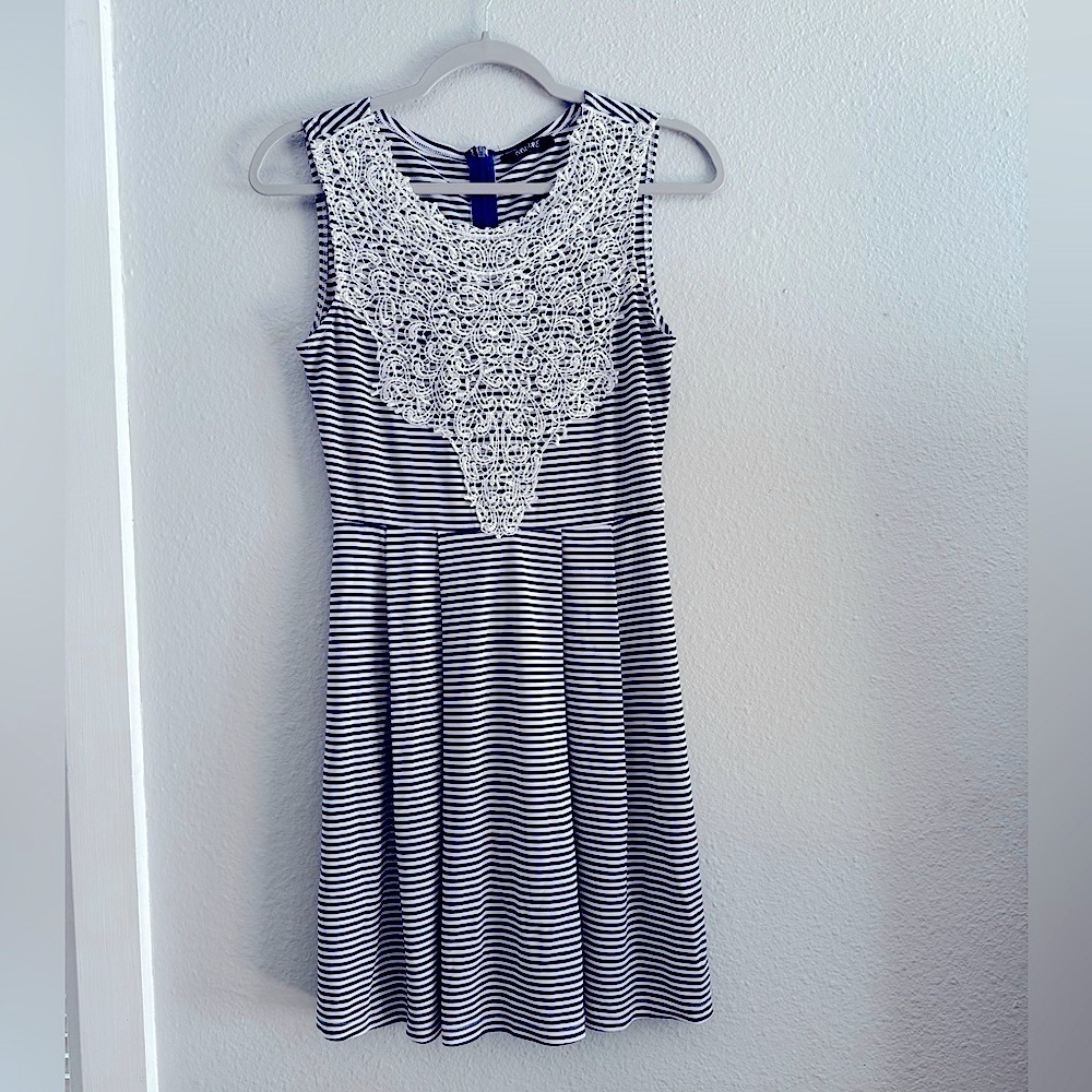 Blue and White Sleeveless A-Line Mini Dress with Lace. Size small - Picture 1 of 12